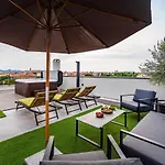 Panorama Deluxe Apartment