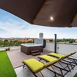 Panorama Deluxe Apartment